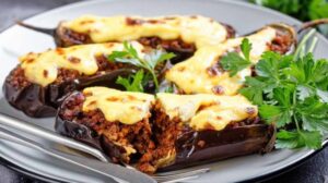 greek stuffed eggplants ground beef tomatoes | Easy & Healthy Keto Ground Beef Recipes | Featured