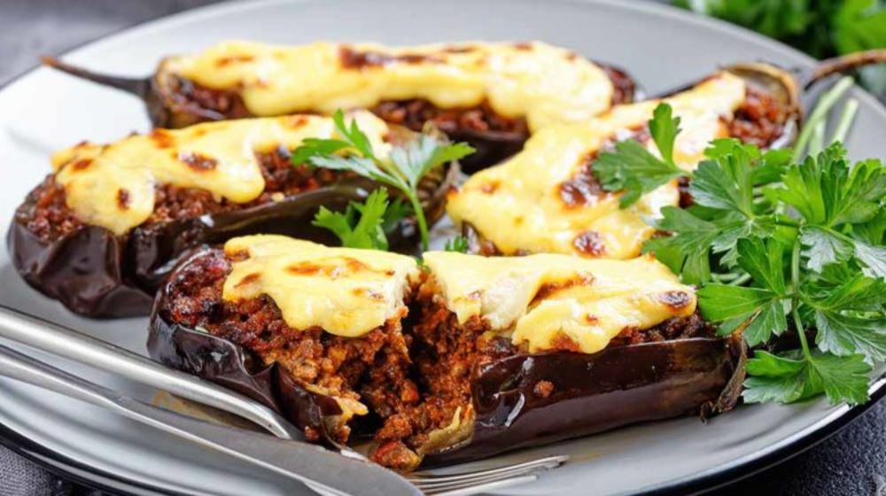 greek stuffed eggplants ground beef tomatoes | Easy & Healthy Keto Ground Beef Recipes | Featured