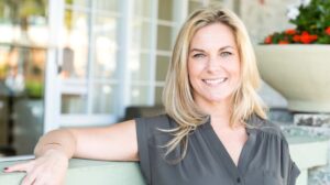 Beautiful Mature Woman| Turning 50 Gracefully | Featured