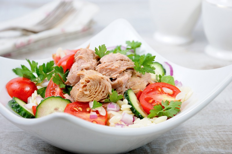 salad canned tuna tomatoes cucumber orzo | Super Foods to Lower Blood Pressure