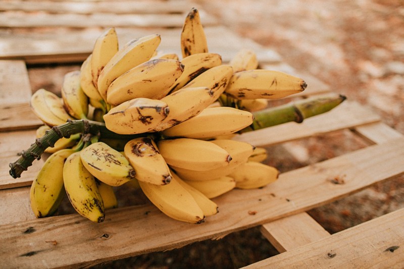 yellow banana fruits | foods that lower high blood pressure