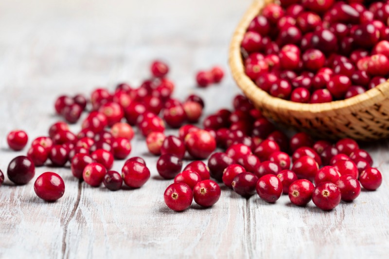 harvest fresh red cranberries wicker basket | liver cleansing foods